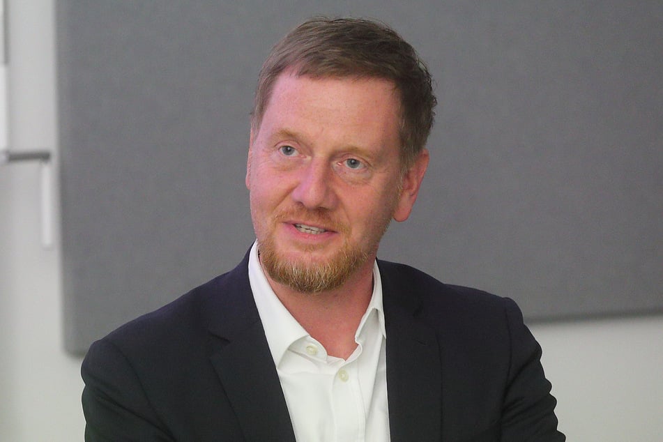 Ein Radeburger hat Sachsens Ministerpräsidenten Michael Kretschmer (50) online Gewalt angedroht. (Archivbild)