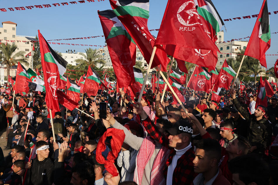 Die sogenannte Volksfront zur Befreiung Palästinas (PFLP) ist eine links gerichtete palästinensische Terrorgruppe. Auch diese Organisation verübte in der Vergangenheit viele blutige Anschläge. (Archivbild)