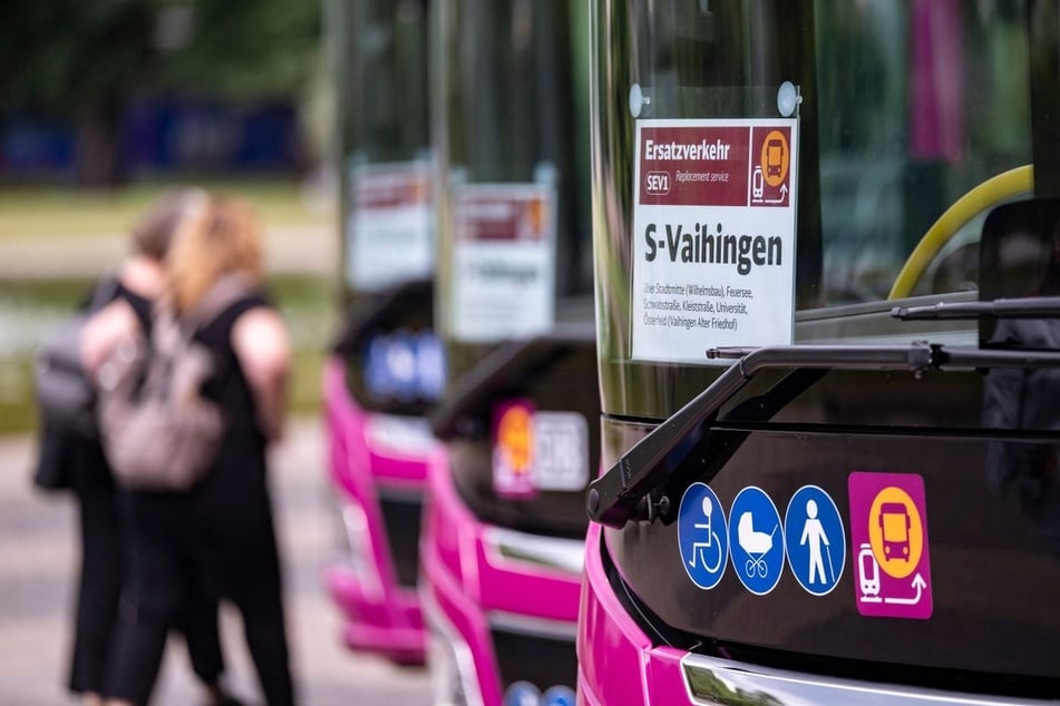 Fahrgäste im Raum Stuttgart müssen sich auf wochenlange Einschränkungen einstellen.