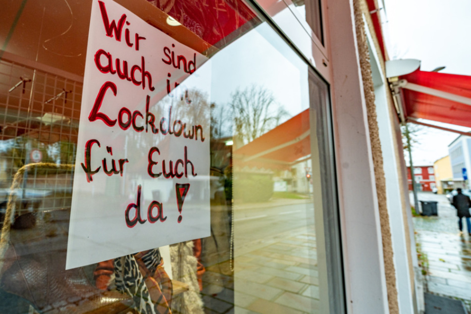 Städte und Arbeitgeber in Baden-Württemberg schließen einen Corona-Lockdown nicht komplett aus.
