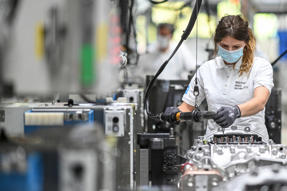 Abbau von 15.000 Jobs: Heute gehen die ZF-Beschäftigten auf die Straße!