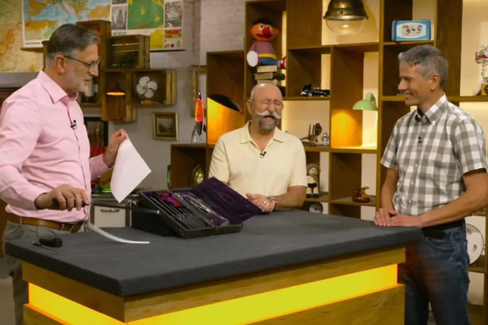 Moderator Horst Lichter (63, M.) hat bei "Bares für Rares" mit akuten Phantomschmerzen zu kämpfen.