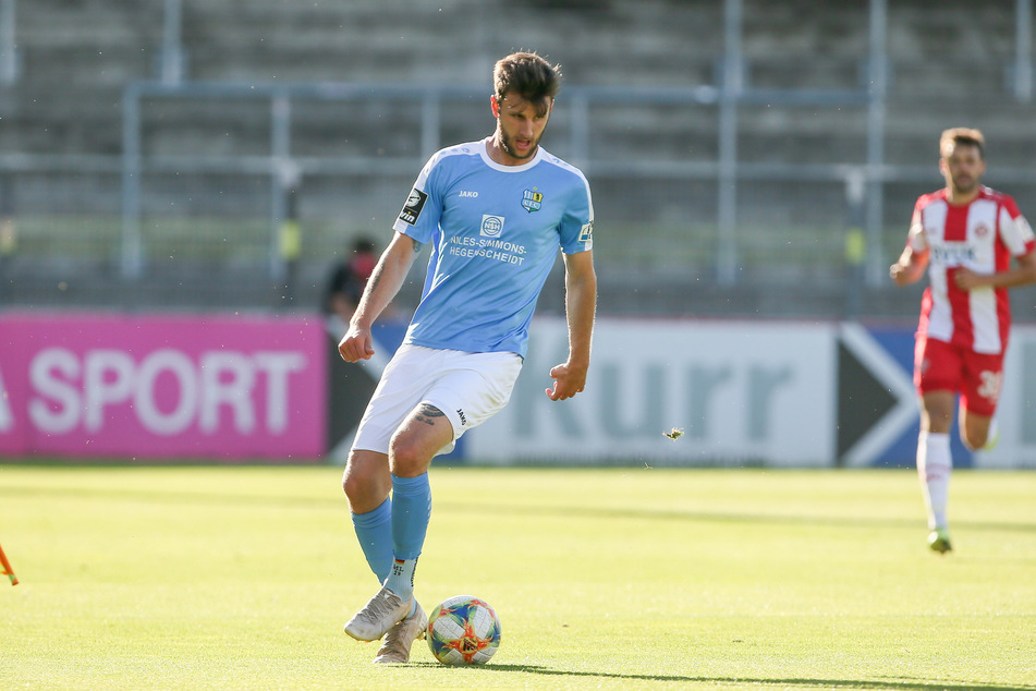 Dejan Bozic bleibt den Himmelblauen bis 4. Juli erhalten.