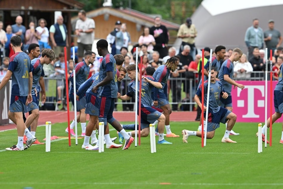 Die Bayern-Stars trainieren am Tegernsee. Bald sollen hier auch die Neuzugänge dazustoßen.