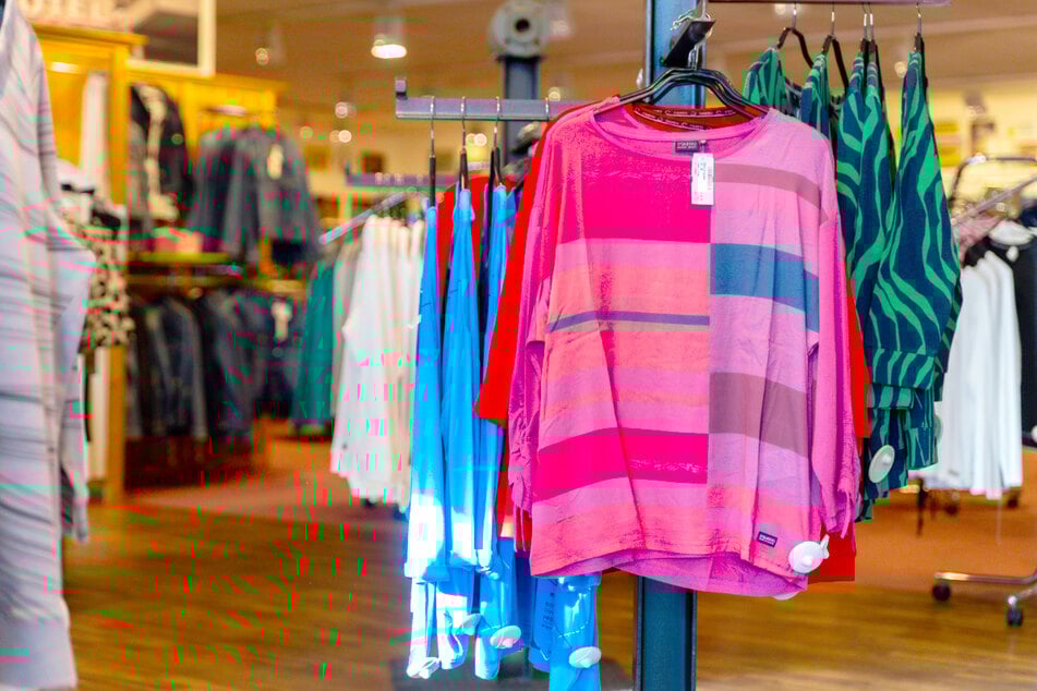 Tipp für den Frühling: Diese knallige Mode ist gerade voll im Trend