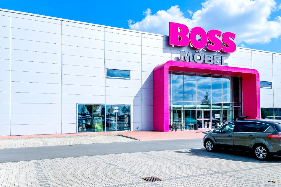 Möbel Boss in Berlin überzeugt am Sonntag (25.9.) mit vier Sparaktionen