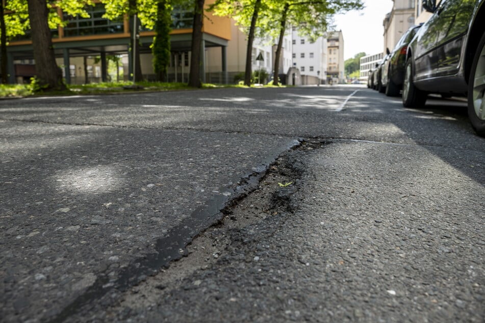 Das entscheidende Schlagloch: Nach dem Sturz der Tochter zeigte Franz Knoppe die Stadt an.