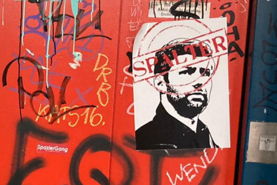 In Stuttgart sind einige dieser "Spalter"-Plakate zu finden.