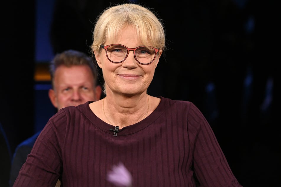 Die Schriftstellerin erklärte, warum es ihr wichtig ist, die Hinterbliebenen der Opfer in den Mittelpunkt zu rücken.