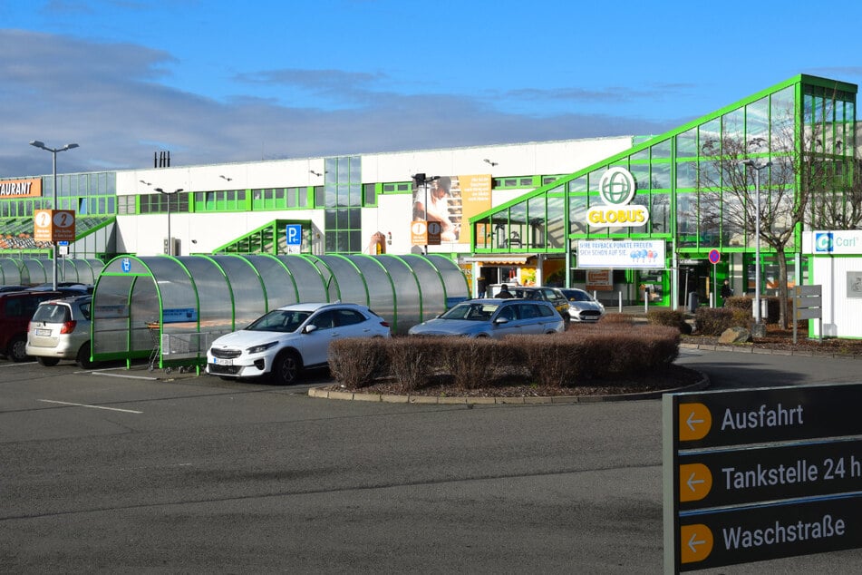 GLOBUS Markthalle in der Erfurt-Mittelhausen Erfurter Straße 72.