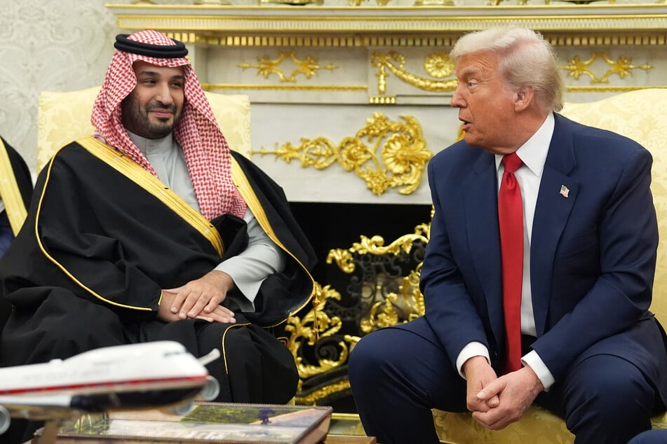 US-Präsident Donald Trump (80) trifft den saudi-arabischen Kronprinzen Mohammed bin Salman (40) im Oval Office des Weißen Hauses. (Archivbild)