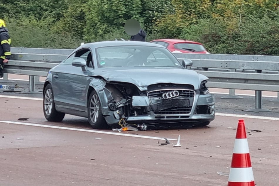 ... als auch der Audi wurden dabei schwer beschädigt.