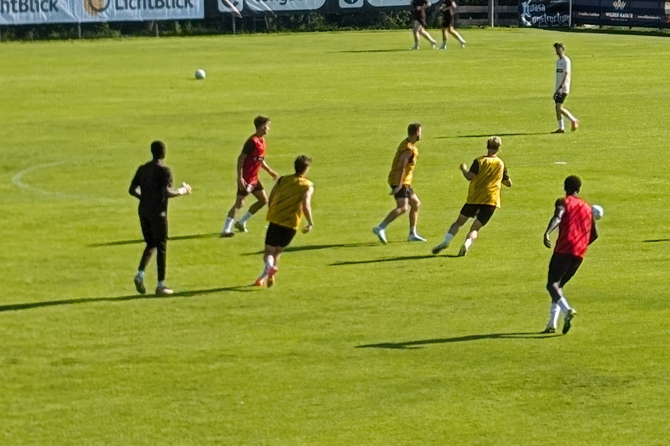 Nach intensiven Passspielformen gibt es ein Abschlussspiel.