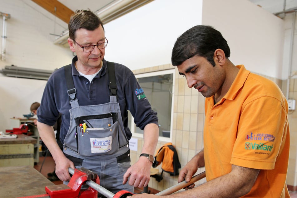 Wenn ausländische Berufsabschlüsse in Sachsen nicht vollständig anerkannt werden, müssen die Bewerber eine Zusatzausbildung machen. (Symbolfoto)