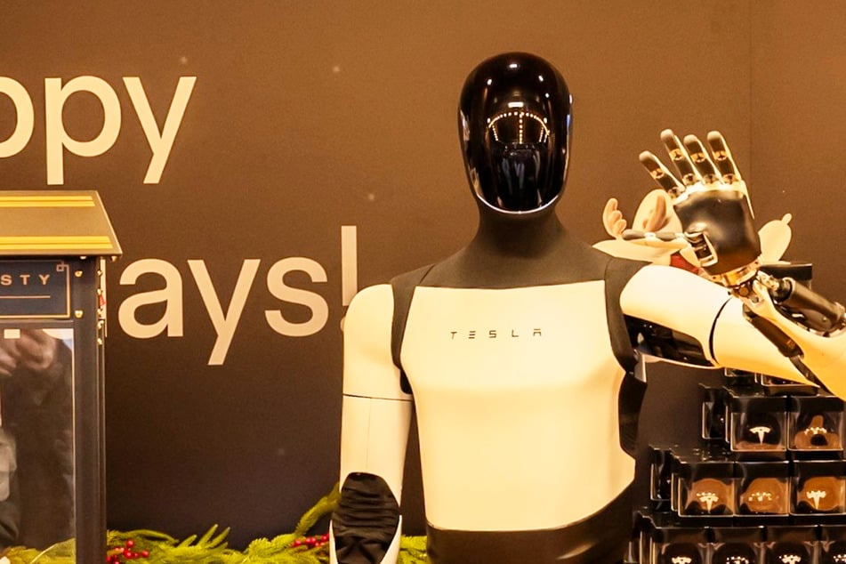 "Größtes Produkt aller Zeiten"? Tesla präsentiert Optimus-Roboter in Berlin