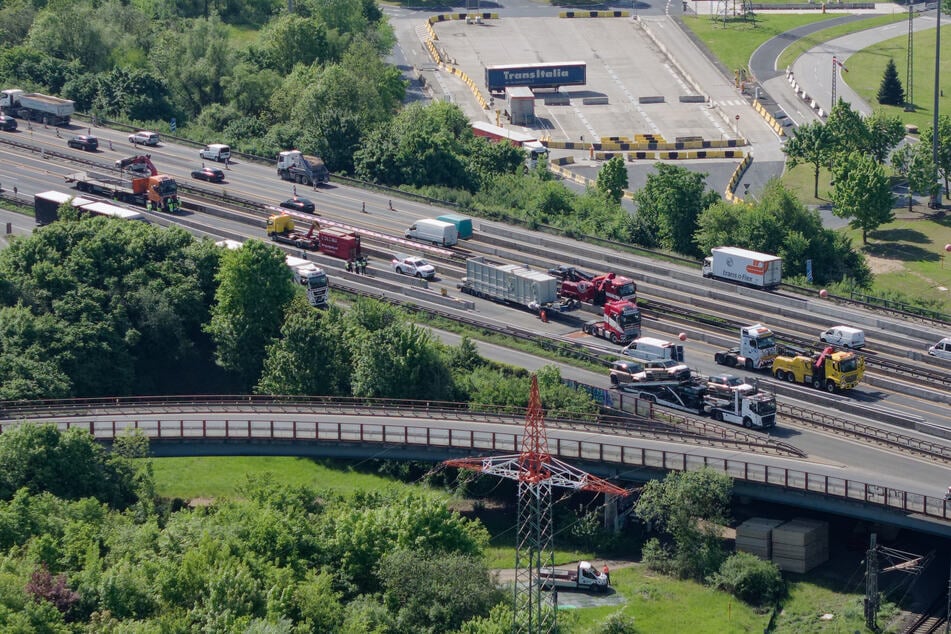 Köln: Lkw sollen gestoppt werden: Schranke auf A4 kommt früher