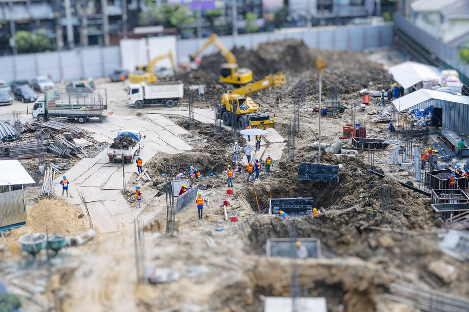 Eine Baustelle im Freien. (Symbolbild)