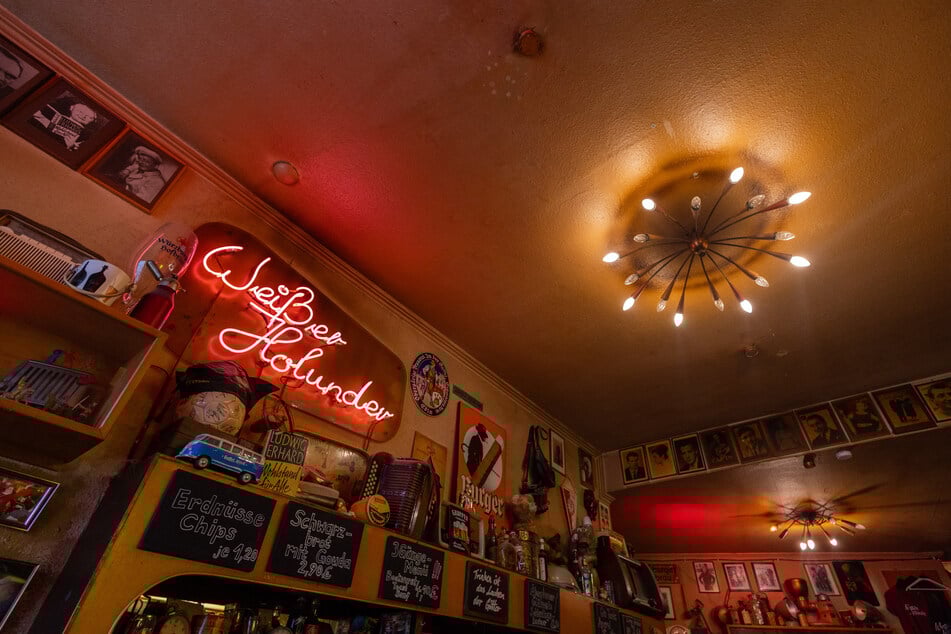 Durch die Vielzahl an Kneipen in Köln kann nicht jede kleinere Gaststätte kontrolliert werden. (Archivfoto)