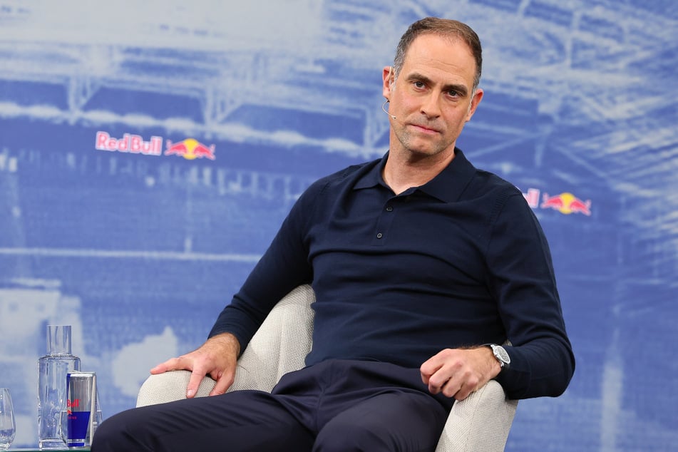 Red-Bull-Boss Oliver Mintzlaff (50) hat sich kritisch über RB Leipzig geäußert.