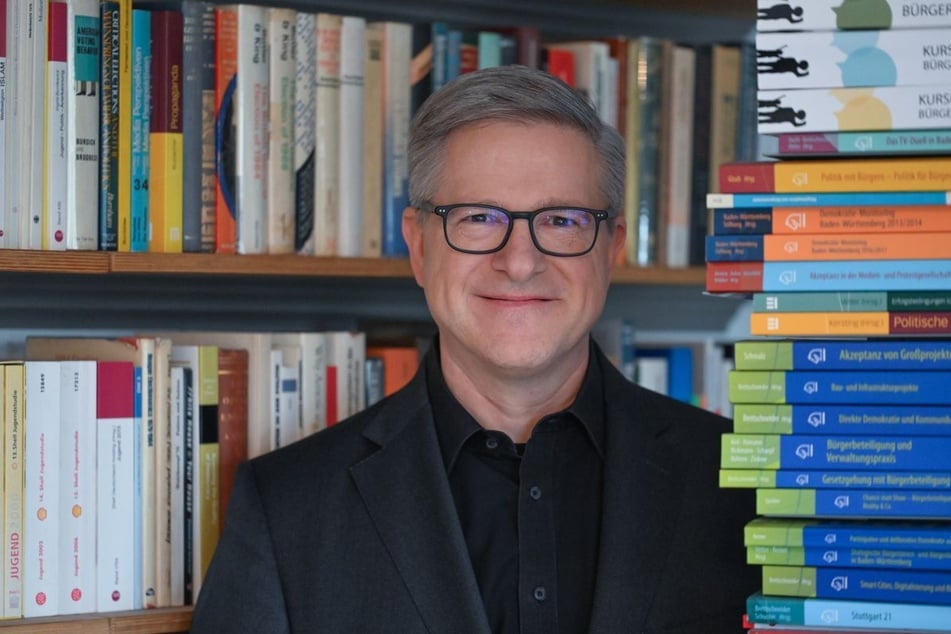 Der Politikexperte Frank Brettschneider analysierte die Einflussnahme der bevorstehenden Hochzeit auf das Wahlgeschehen.