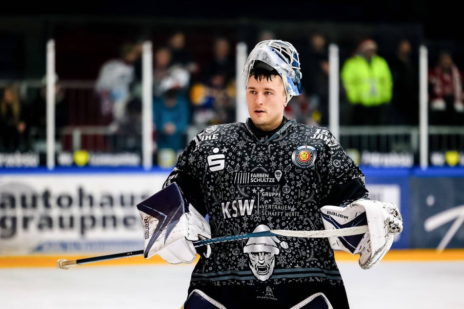 Eric Hoffmann (29) bleibt den IceFighters treu.