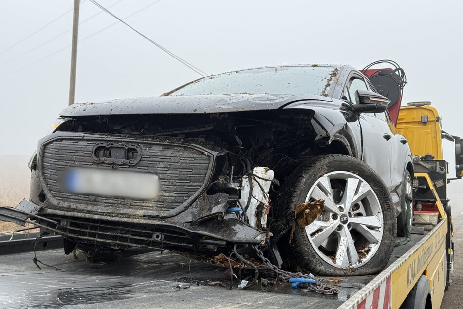 Das Auto musste abgeschleppt werden.