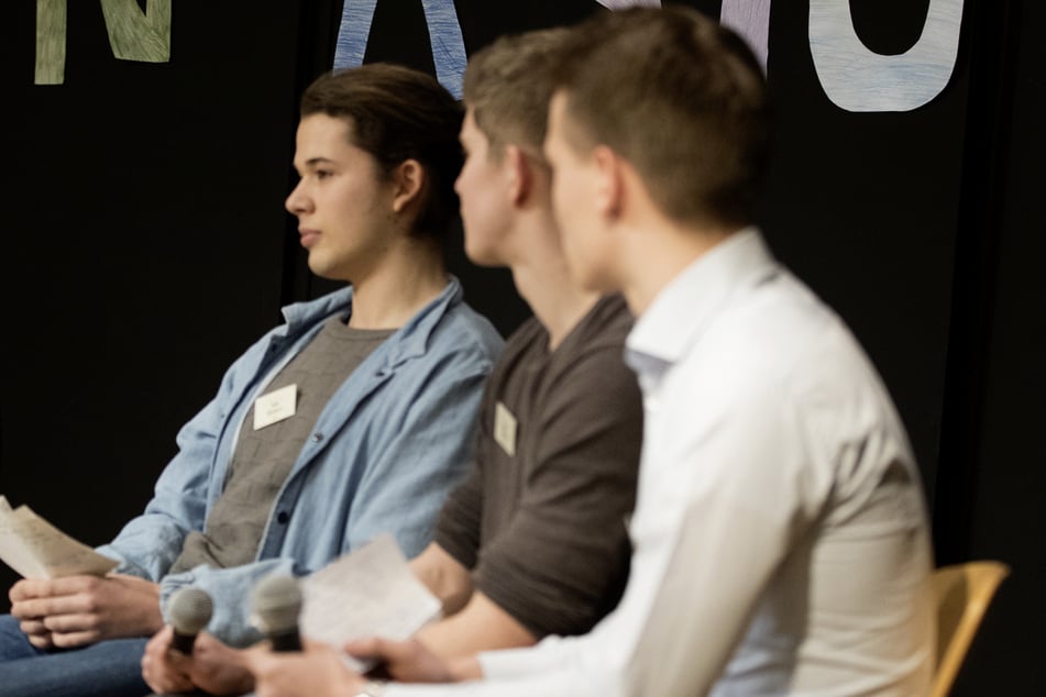 An verschiedenen Kölner Schulen wurden Podiumsdiskussionen zur Bundestagswahl 2025 auf Druck der AfD abgesagt. (Symbolbild)