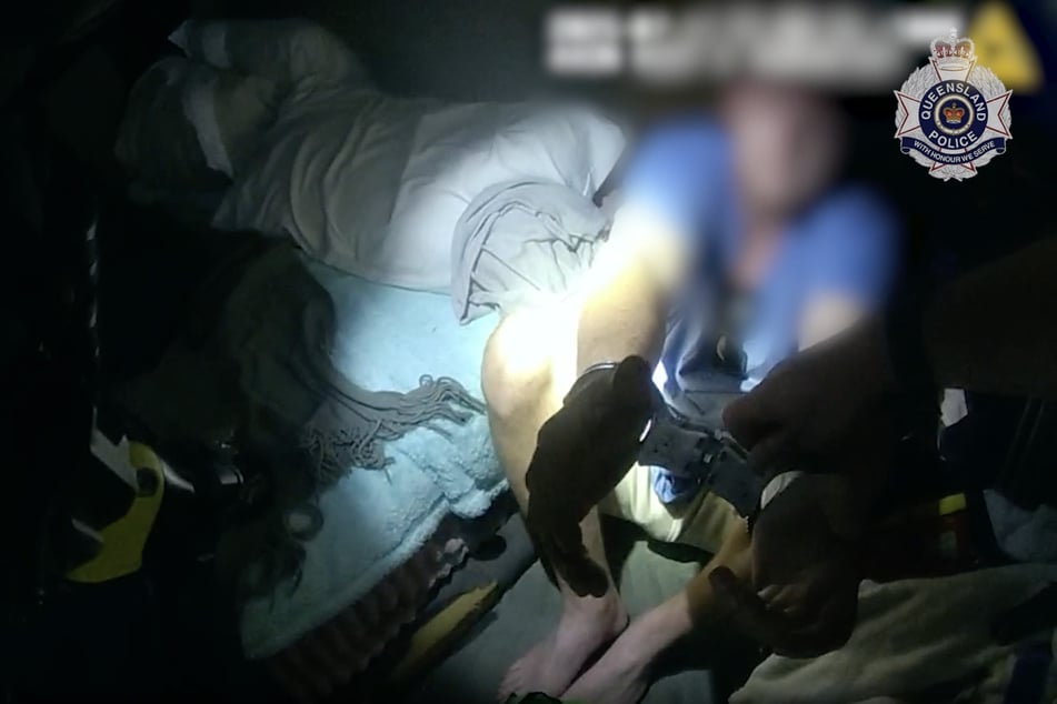 Der Schuhdieb ist von der Polizei geschnappt worden.