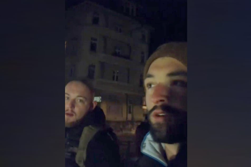 Rechtsrapper André "Primus" Laaf (22,l.) und IB-Kopf Maximilian Thorn (23) posierten bei Instagram als "Grenzschützer".