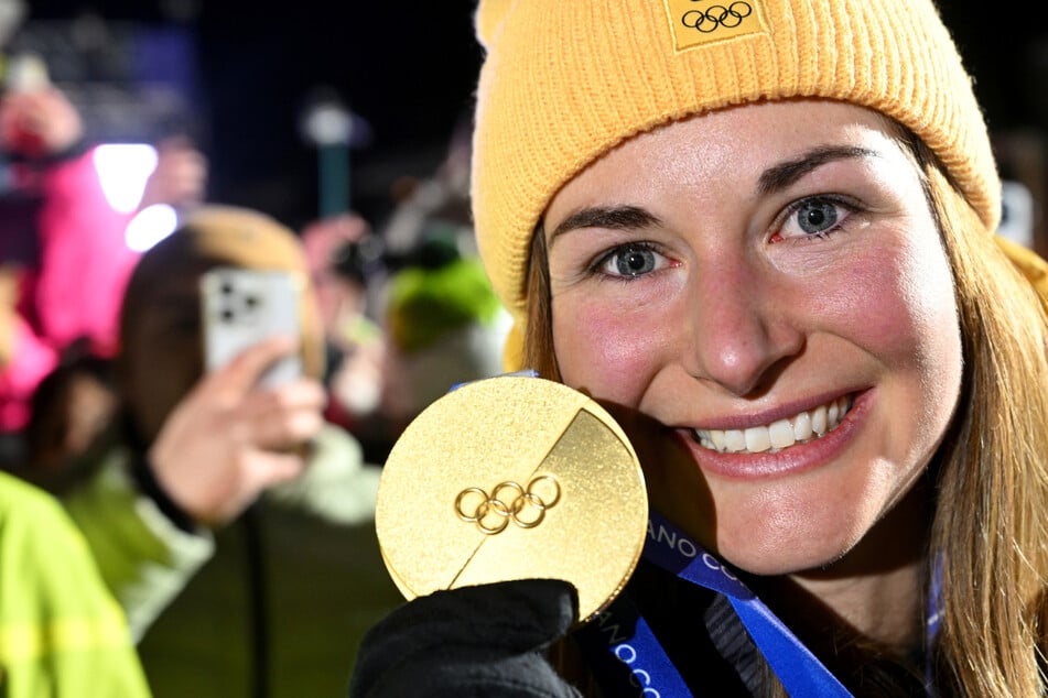 Bei den Olympischen Winterspielen 2026 holte Julia Taubitz (30) zwei Goldmedaillen.
