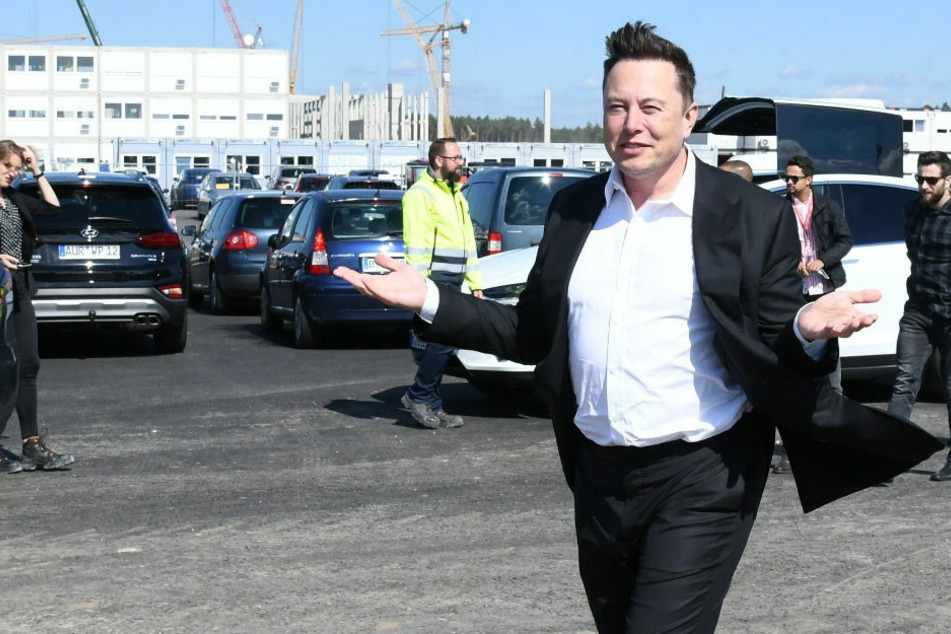 Tesla-Boss Elon Musk wirbt auf Deutsch um Mitarbeiter für Autofabrik