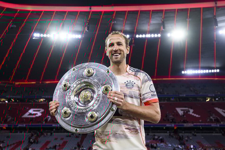 Mit dem FC Bayern ging Harry Kane (32) direkt auf Titeljagd.