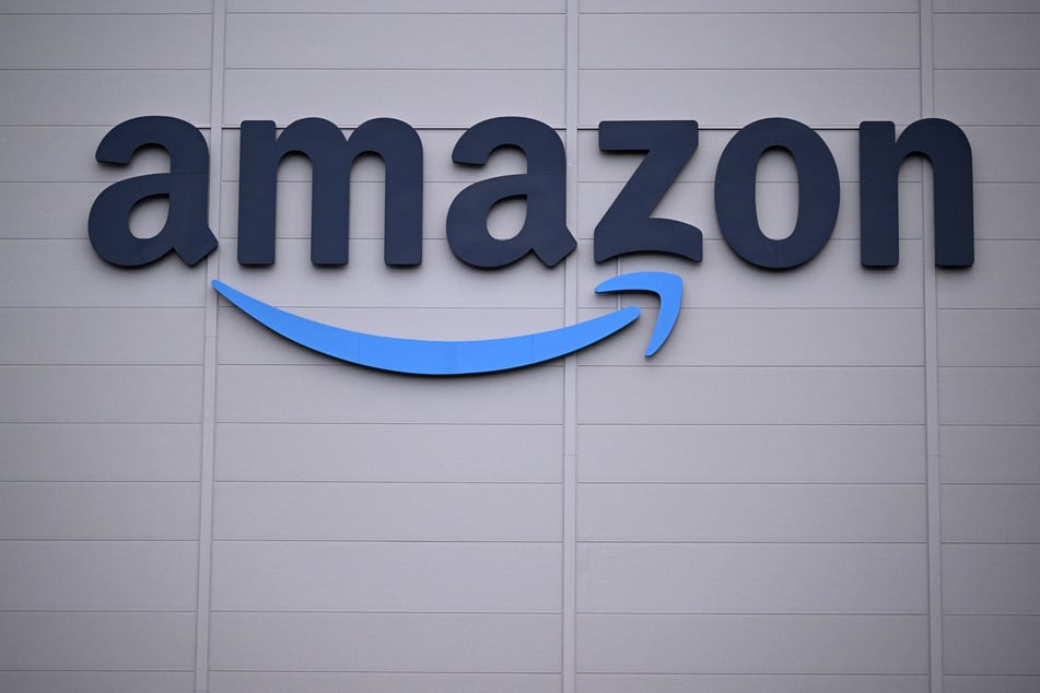 Amazon agreed Thursday to pay $2.5 billion to settle allegations from a US regulator that it used deceptive practices to enroll consumers in Amazon Prime and made it difficult to cancel subscriptions.