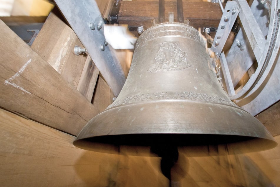 300 Kilogramm schwere Kirchenglocke gestohlen: Diebe kommen gleich zweimal zum Tatort