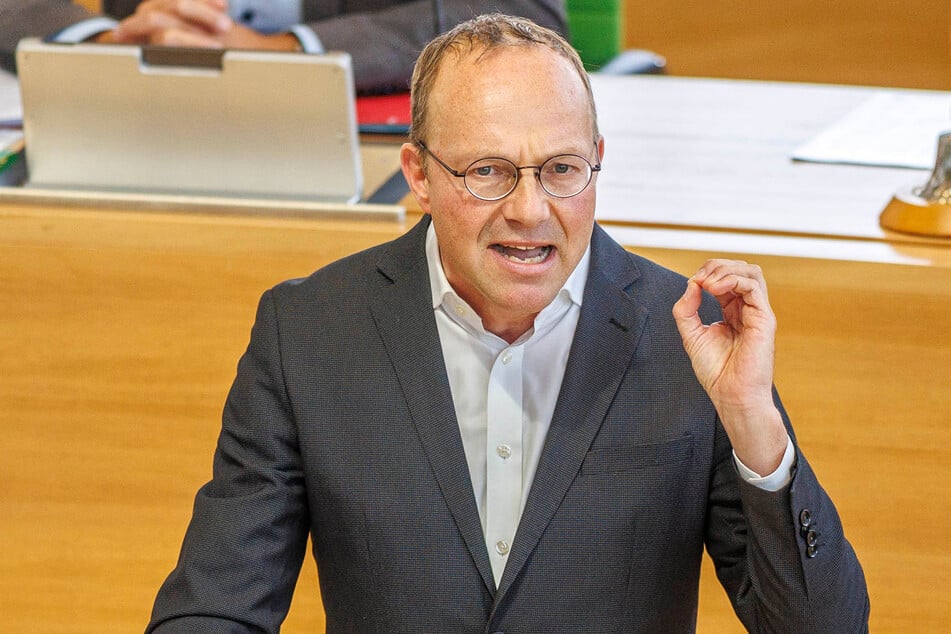 Für den Landtagsabgeordneten Wolfram Günther (52, Grüne) ist klar: Lebensmittel? Regional! (Archivfoto)