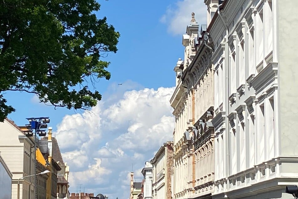 Vor Ort ist jetzt eine Drohne der Bundespolizei im Einsatz.