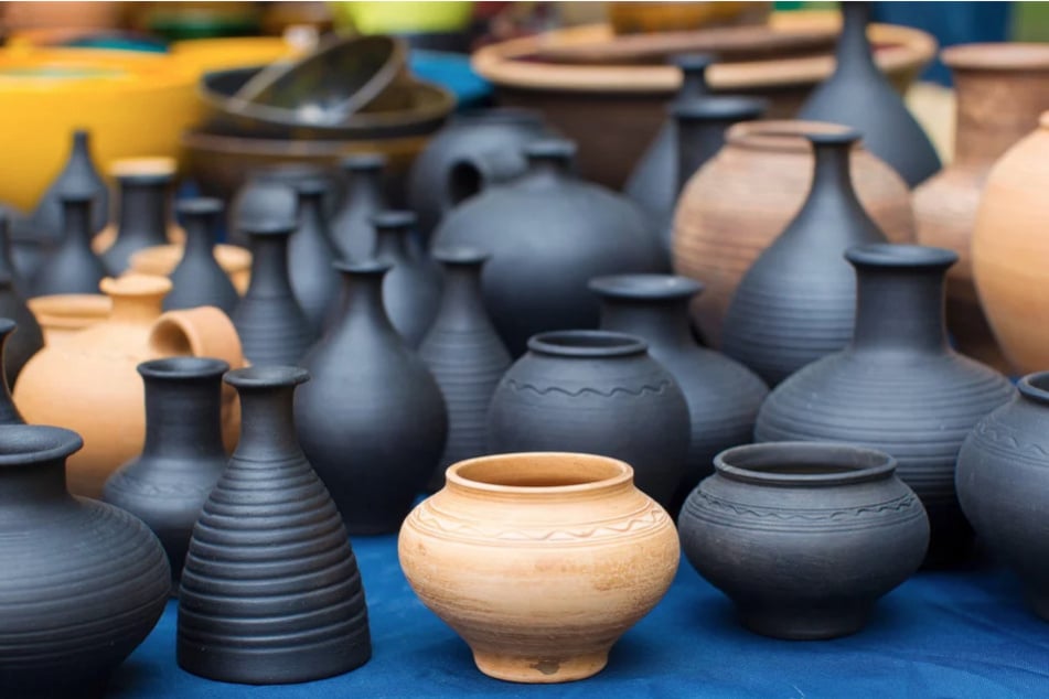 Auf der Suche nach passender Deko werdet Ihr sicher auf dem Keramikmarkt im Grassimuseum fündig. (Symbolbild)