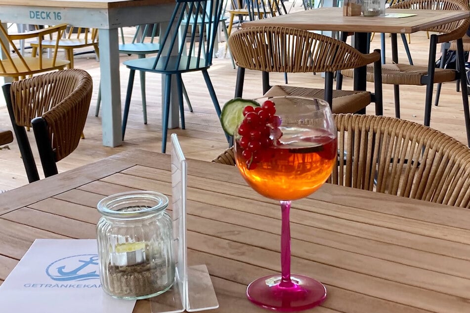 "Quittensprizz", "CaiBIERinha" oder guter Wein aus der Region? Überzeugt Euch selbst vom vielseitigen Getränkeangebot.