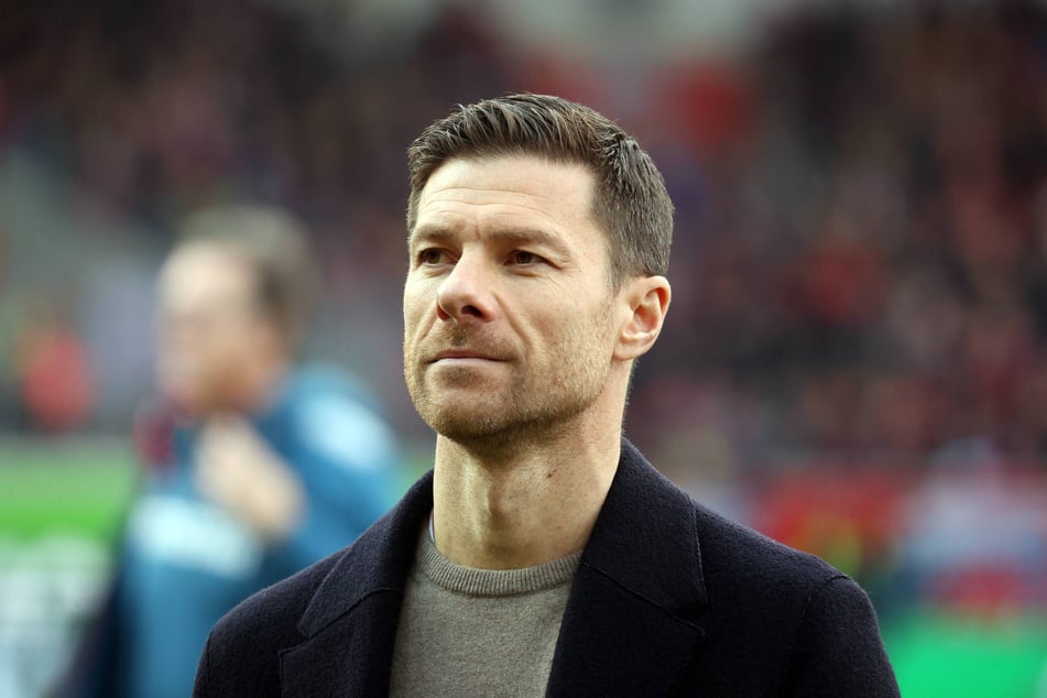 Xabi Alonso begann seine Karriere bei Real Sociedad, wo er nach einer kurzen Leihe zu Eibar zum Kapitän ernannt wurde.