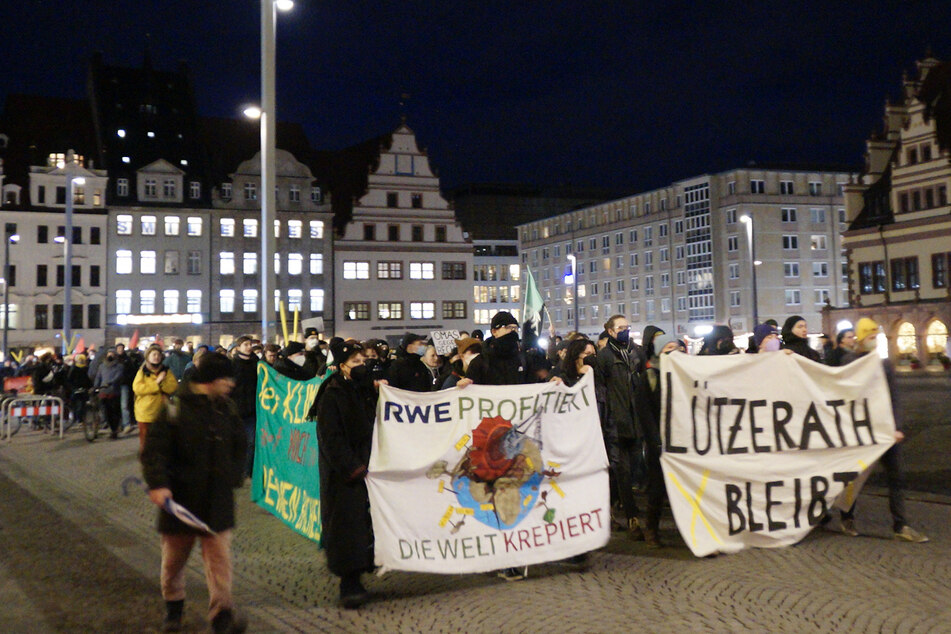 Leipzig: Leipzig: Knapp 300 Menschen bei Demo für den Erhalt des Braunkohledorfs Lützerath