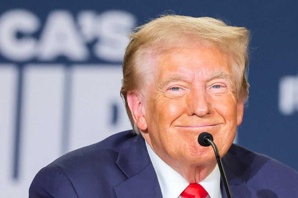 Trump pushes for NFL's Washington Commanders to name stadium after him