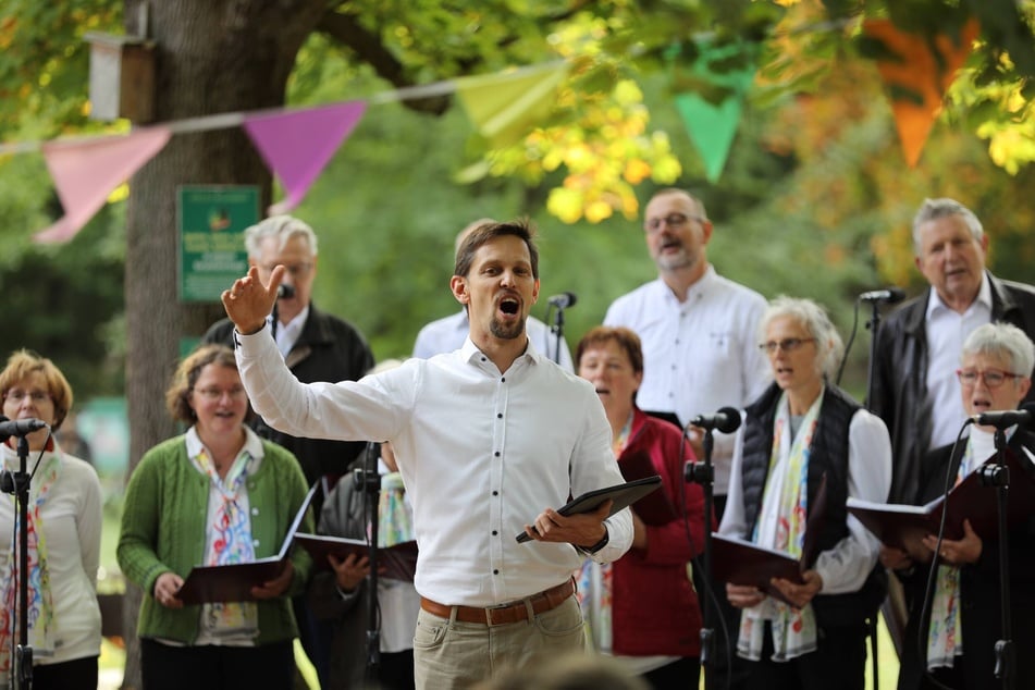 Chorleiter Vitali Aleshkevich ist der Initiator des Chortreffens in der Heide.