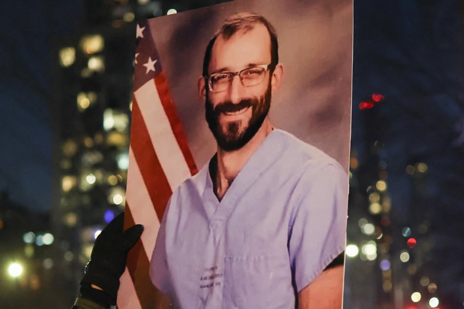 A civil rights investigation in the fatal shooting of Alex Pretti by federal agents has been opened by the Department of Justice.