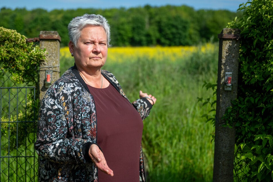 Katrin Scherwenk (59) hat gemeinsam mit anderen Anwohnern eine Bürgerinitiative gegen den in Glösa geplanten Solarpark gegründet.