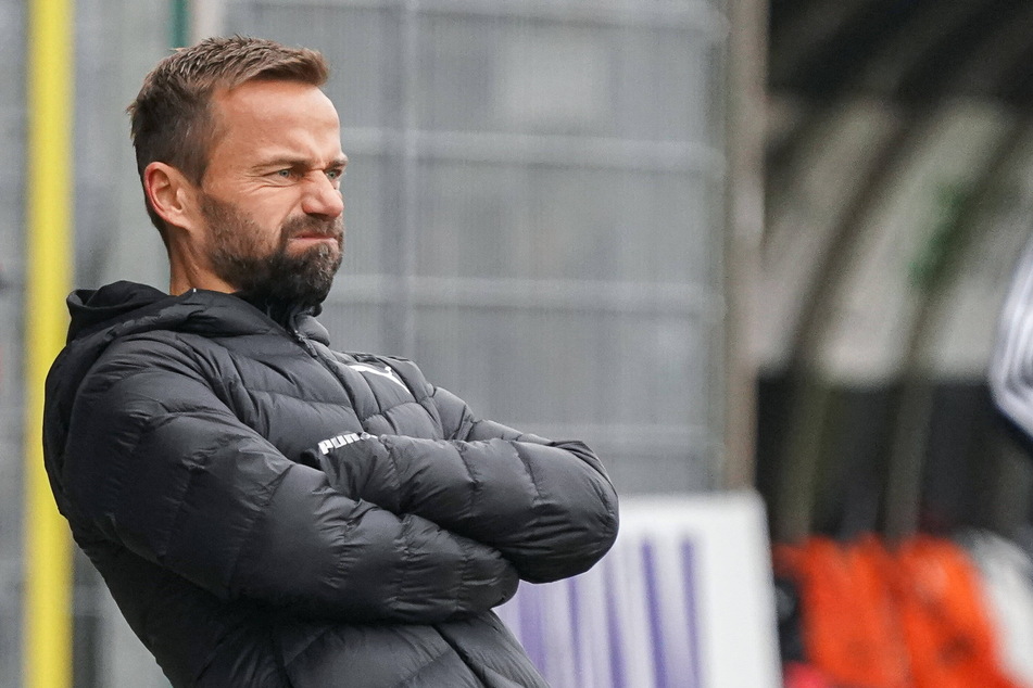 Dieses Gesicht spricht Bände: Für Michael Schiele war gegen die Veilchen wieder nichts zu holen.