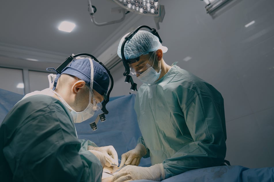 Die Brustverkleinerung war dringend nötig, da ihr die große Oberweite viele Probleme bereitet hatte. (Symbolfoto)