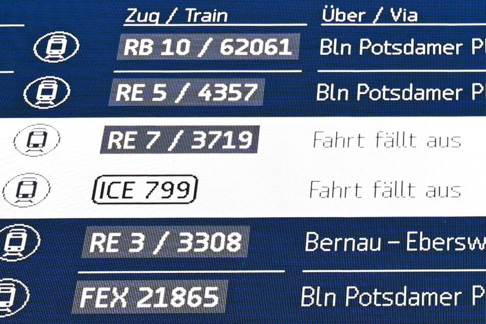 Miese Bilanz bei der Bahn: Etwa jeder zwölfte Fernzug ganz oder teilweise ausgefallen