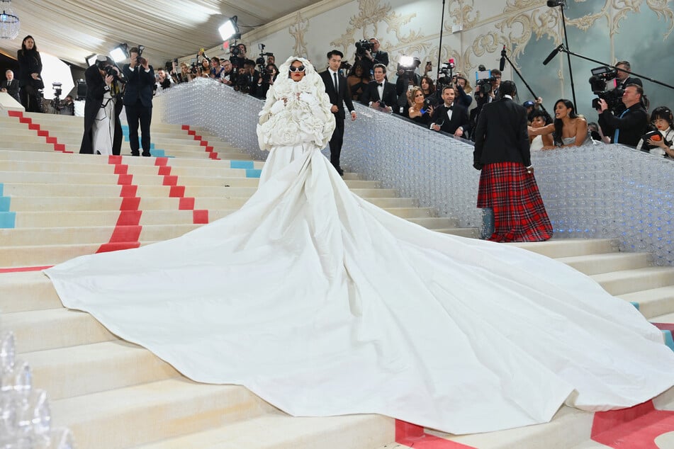 Rihanna showed up the the Met Gala 2023 in Valentino. She was almost two hours late.
