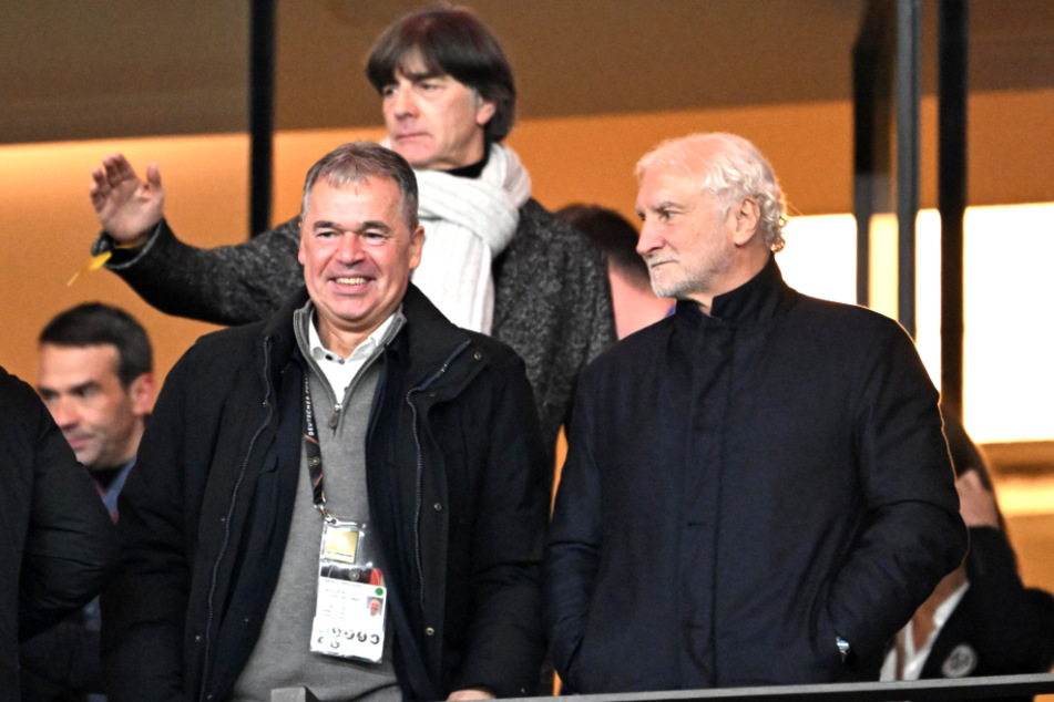 Vor Rudi Völler (63, r.) und DFB-Geschäftsführer Sport Andreas Rettig (60, l.) liegt bis zur Heim-EM noch viel Arbeit.