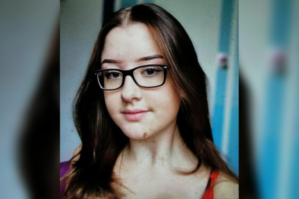Die 14-jährige Lisa-Marie aus Schwerin wird seit dem gestrigen Sonntag vermisst. Die Polizei bittet bei der Suche nach ihr um die Mithilfe der Bevölkerung.
